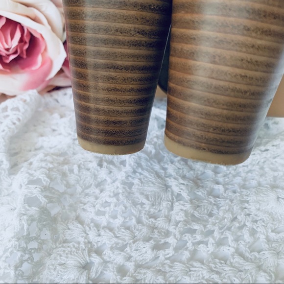 STEVE MADDEN CATLYNA SUEDE PEEP TOE OPEN BACK BLOCK HEEL SANDAL BOOTIE - Picture 11 of 16